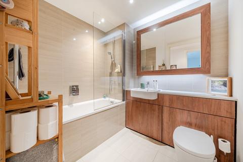 2 bedroom flat for sale, Camberwell Passage, London, SE5