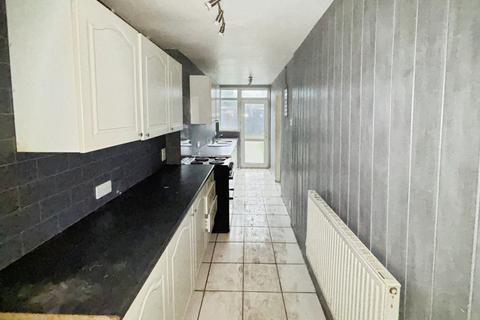 3 bedroom terraced house for sale, Southcoates Lane, Hull HU9