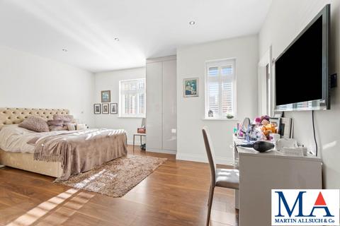 undefined, Marlborough Drive, Bushey
