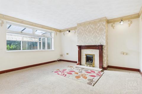 3 bedroom semi-detached house for sale, Launceston Drive, Penketh, Warrington