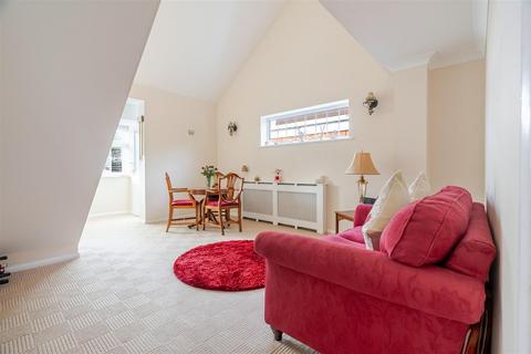 undefined, Gainsborough Drive, Ascot