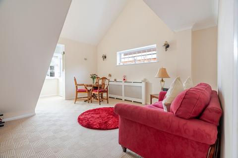 4 bedroom detached house for sale, Gainsborough Drive, Ascot, SL5