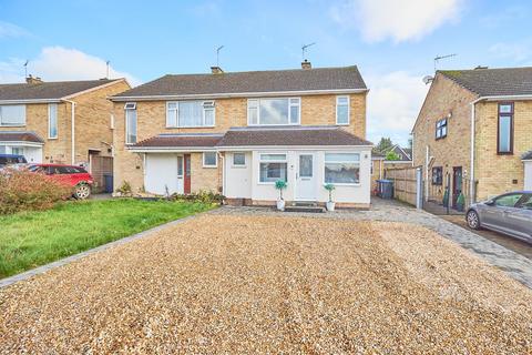 4 bedroom semi-detached house for sale, Saville Close, Hinckley