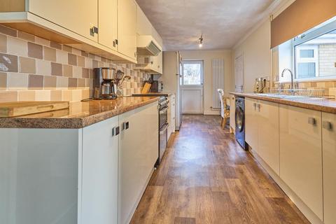 4 bedroom semi-detached house for sale, Saville Close, Hinckley