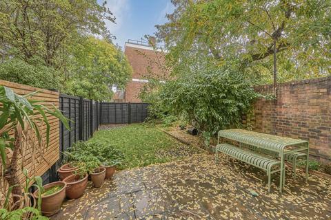 1 bedroom flat for sale, Garratt Lane, London, SW17