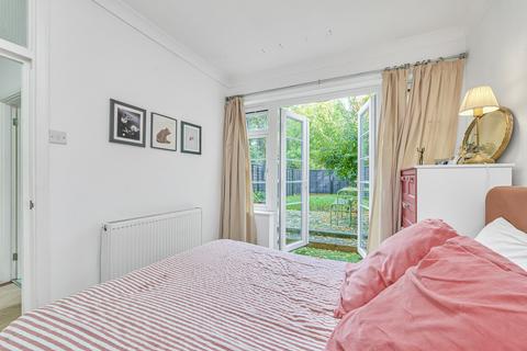 1 bedroom flat for sale, Garratt Lane, London, SW17