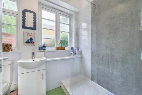 1 bedroom flat for sale, Garratt Lane, London, SW17