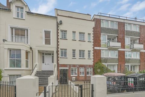 1 bedroom flat for sale, Garratt Lane, London, SW17