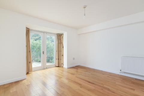 undefined, Lansdown Road