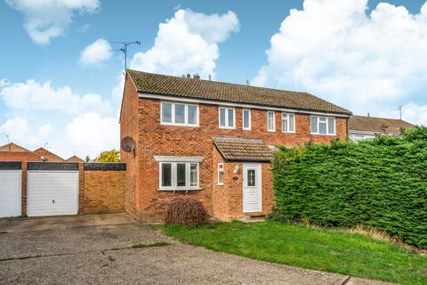 3 bedroom semi-detached house for sale, Galsworthy Place, Buckinghamshire HP19