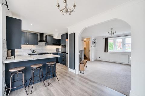 3 bedroom semi-detached house for sale, Galsworthy Place, Buckinghamshire HP19