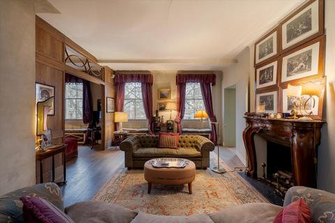 undefined, Ennismore Gardens, London, SW7