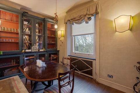 undefined, Ennismore Gardens, London, SW7