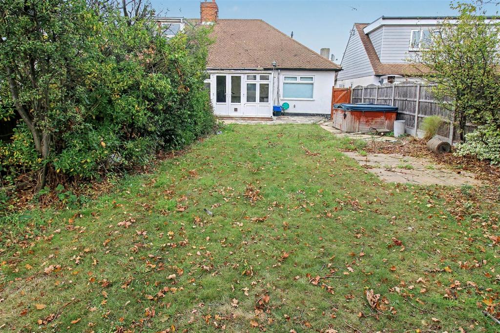 Rear Garden 4.jpg