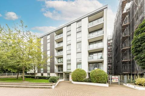 Clayponds Lane, Brentford TW8