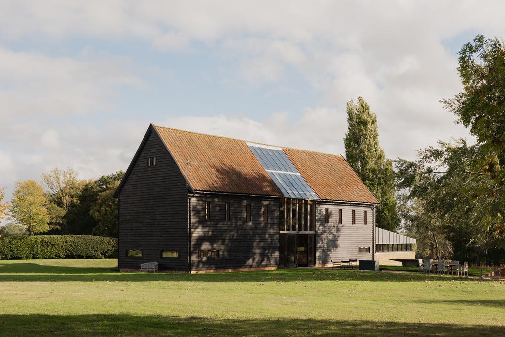 312015 - Old Barn, Chelsworth-62.jpg