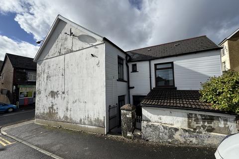 4 bedroom end of terrace house for sale, Clydach Road, Tonypandy, Rhondda Cynon Taff, CF40 2DG
