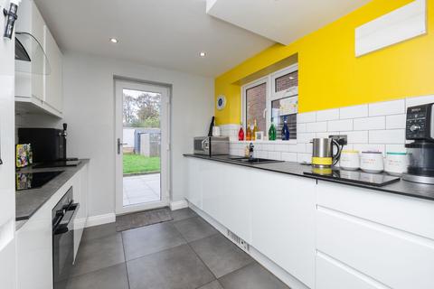3 bedroom end of terrace house for sale, Almondsbury, Bristol BS32