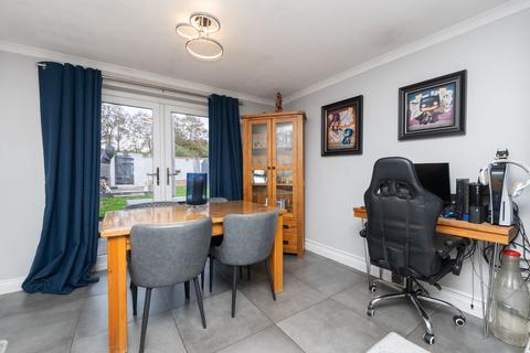 3 bedroom end of terrace house for sale, Almondsbury, Bristol BS32