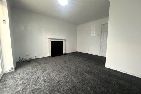 3 bedroom semi-detached house to rent, Dairyfields Way, Stoke-on-Trent, ST1