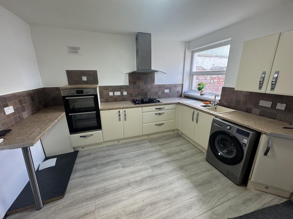 86 Raglan Street