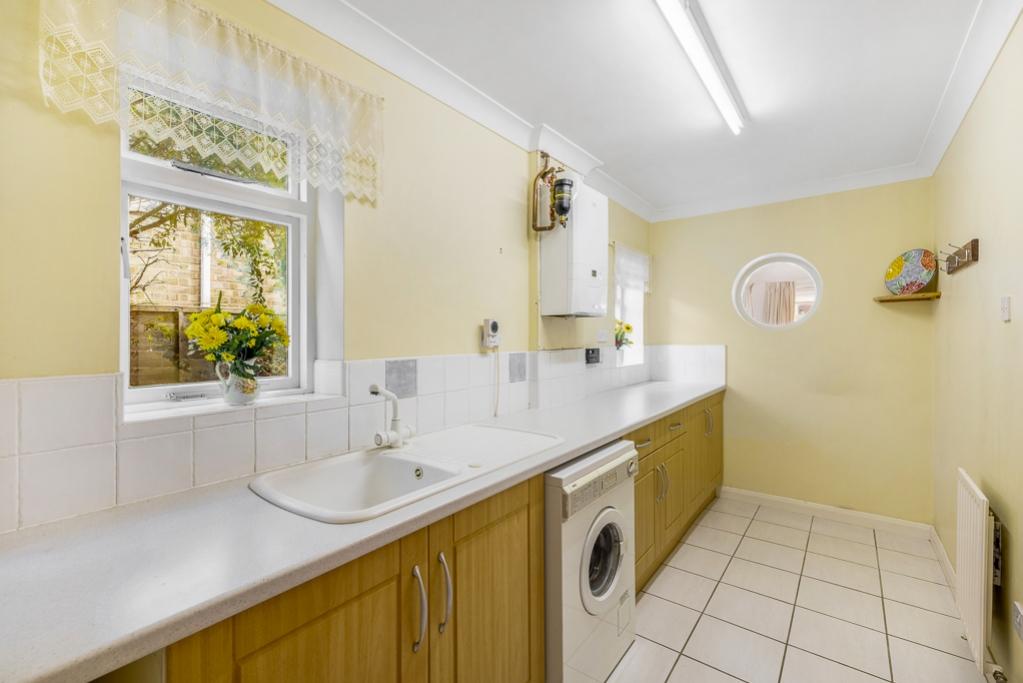 232 A Pennygate (Spalding)-21