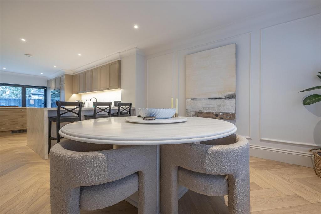 Kitchen/Breakfast Room