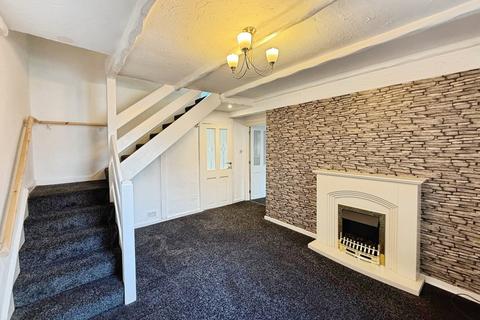 3 bedroom semi-detached house to rent, Rocky Lane, Monton, Manchester, Greater Manchester, M30