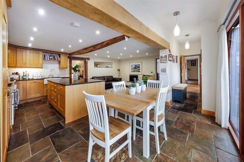 undefined, Aston Cantlow, Henley-In-Arden