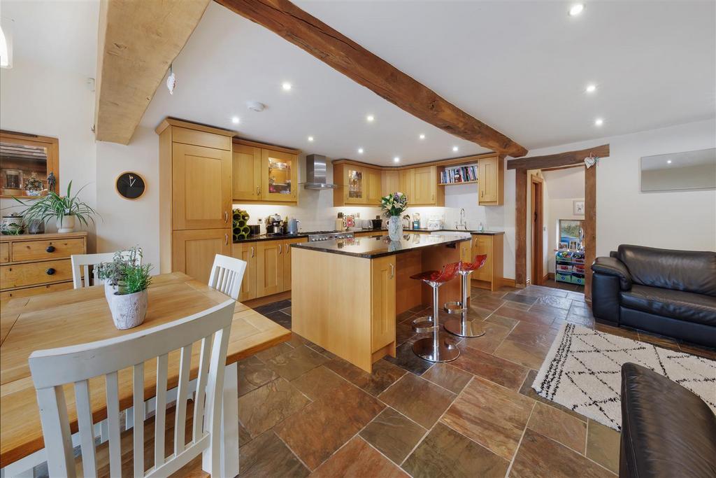 Open Plan Breakfast Kitchen/Dining/Family Room