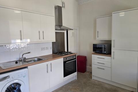 2 bedroom flat to rent, Morrison Street, Edinburgh, EH3