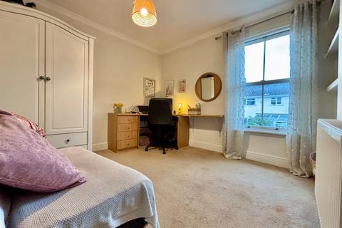 13 Middle Road, Worcester, WR2 4HT
