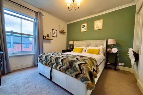 13 Middle Road, Worcester, WR2 4HT