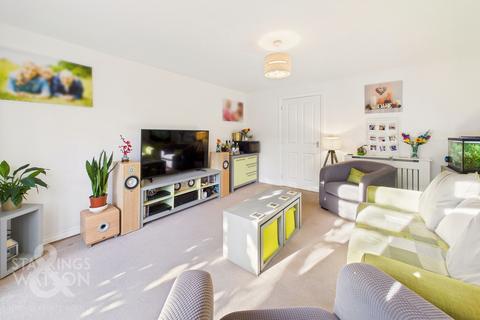 3 bedroom townhouse for sale, Redpoll Road, Costessey, Norwich