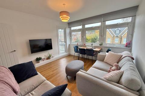 undefined, Warley Mount, Warley, Brentwood