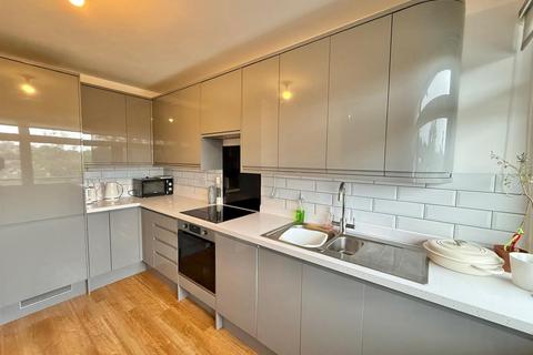 undefined, Warley Mount, Warley, Brentwood