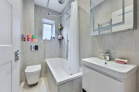 undefined, Garratt Lane, Earlsfield, London, SW17