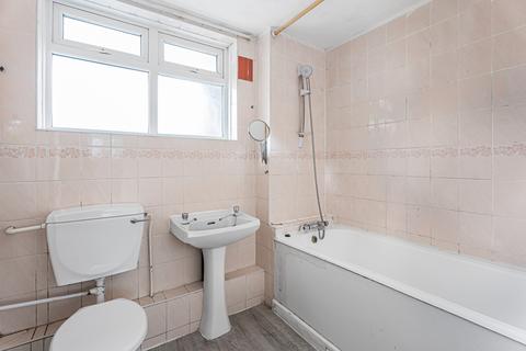 undefined, London, N18