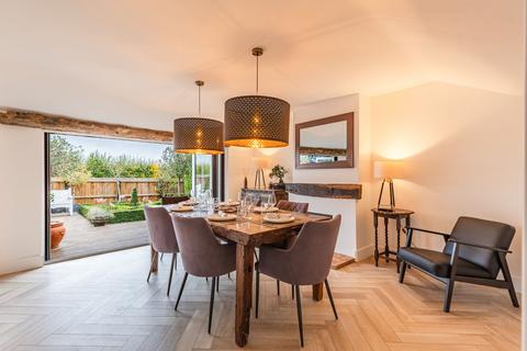 5 bedroom detached house for sale, Wicklewood