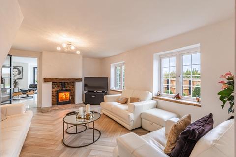5 bedroom detached house for sale, Wicklewood