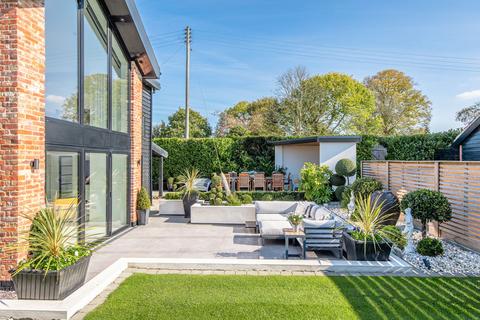 undefined, Extraordinary Victorian Cottage in Wicklewood