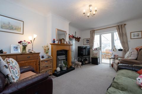 2 bedroom bungalow for sale, Woodman Avenue, Whitstable, Kent, CT5