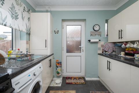 2 bedroom bungalow for sale, Woodman Avenue, Whitstable, Kent, CT5