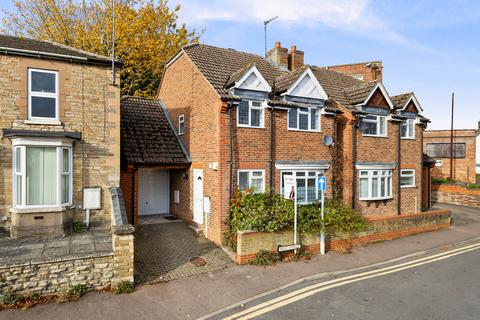West Street, Raunds, NN9