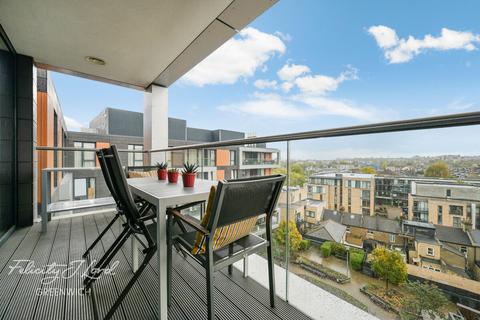 3 bedroom flat for sale, Greenwich, London SE10