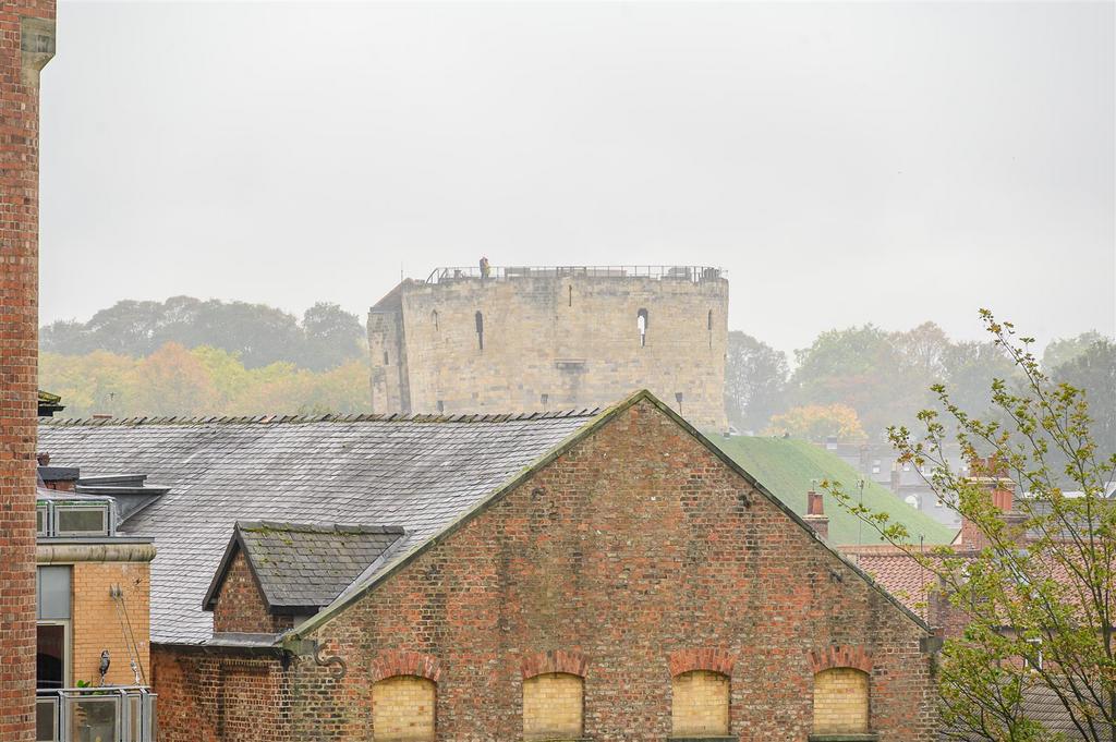 Cliffords tower