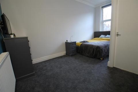 1 bedroom in a house share to rent, Estcourt Avenue, Headingley, Leeds, LS6