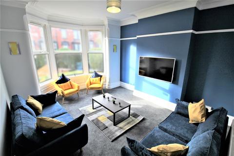 1 bedroom in a house share to rent, Estcourt Avenue, Headingley, Leeds, LS6