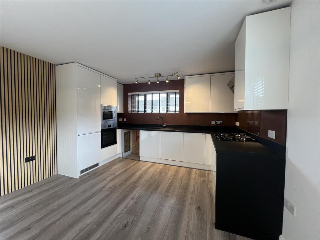 Lounge/Kitchen