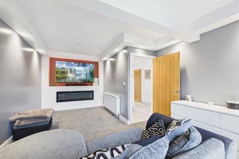 3 bedroom house for sale, West View Close, Shipley